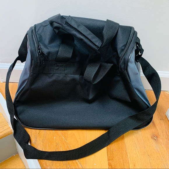 Adidas duffel bag - Picture 2 of 3